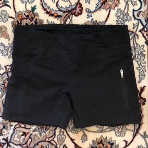 Lululemon Black booty shorts